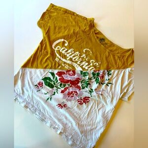 ⬇️💥Price Drop💥⬇️Pilcro unique t-shirt